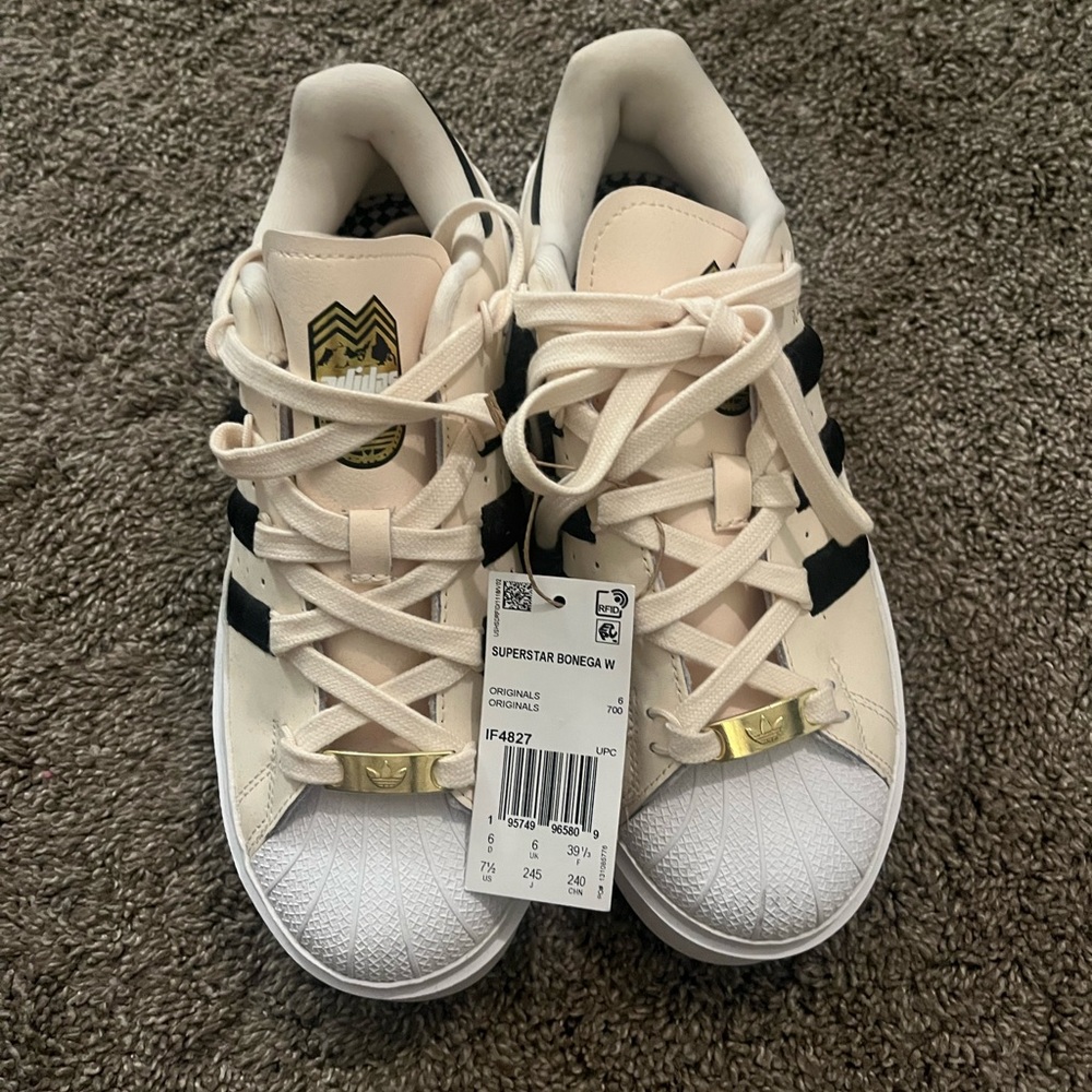 Adidas Superstar Bonega 7.5 Never Worn